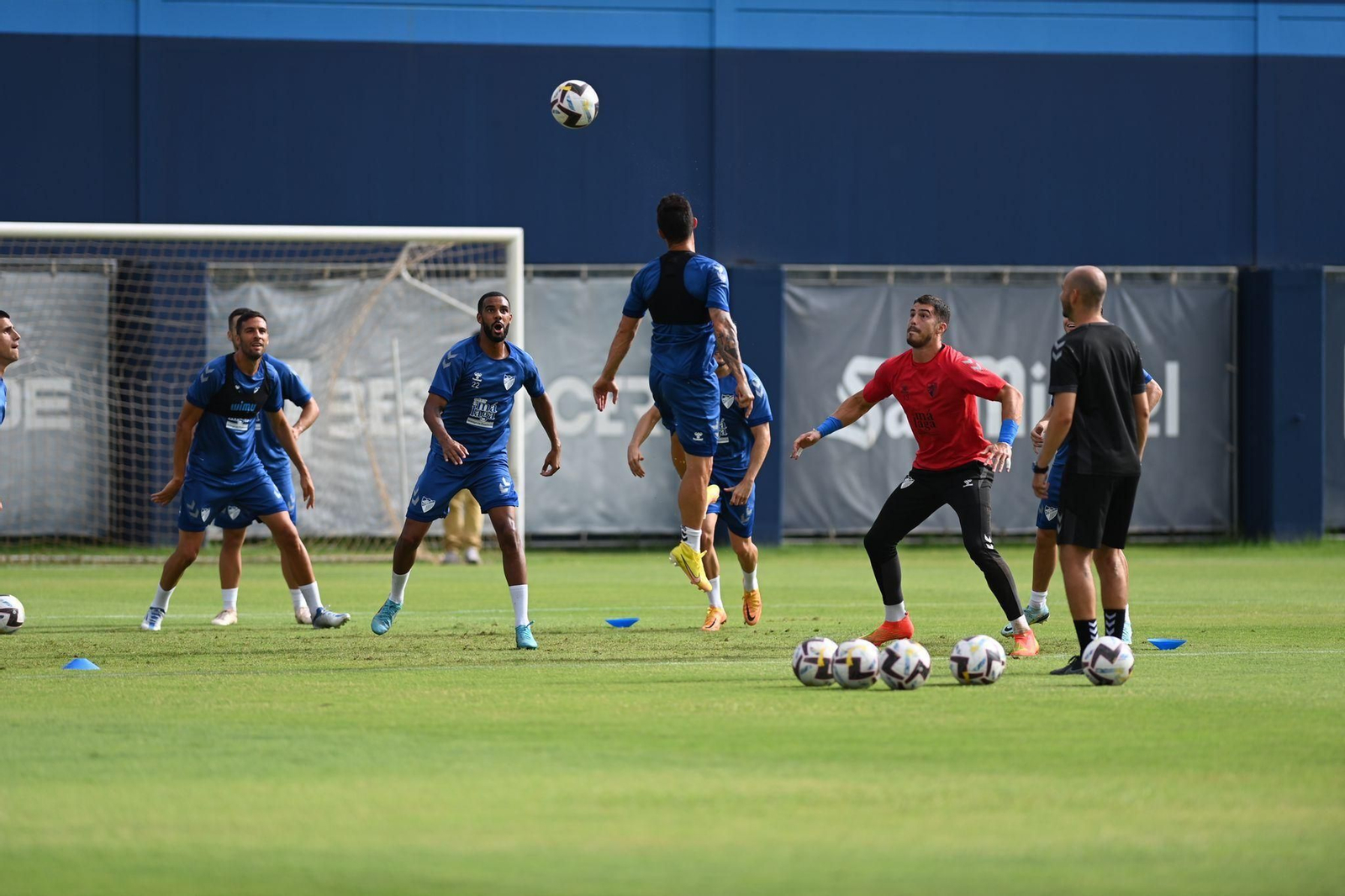 Las fotos del entrenamiento del Málaga CF preparando la visita a Burgos