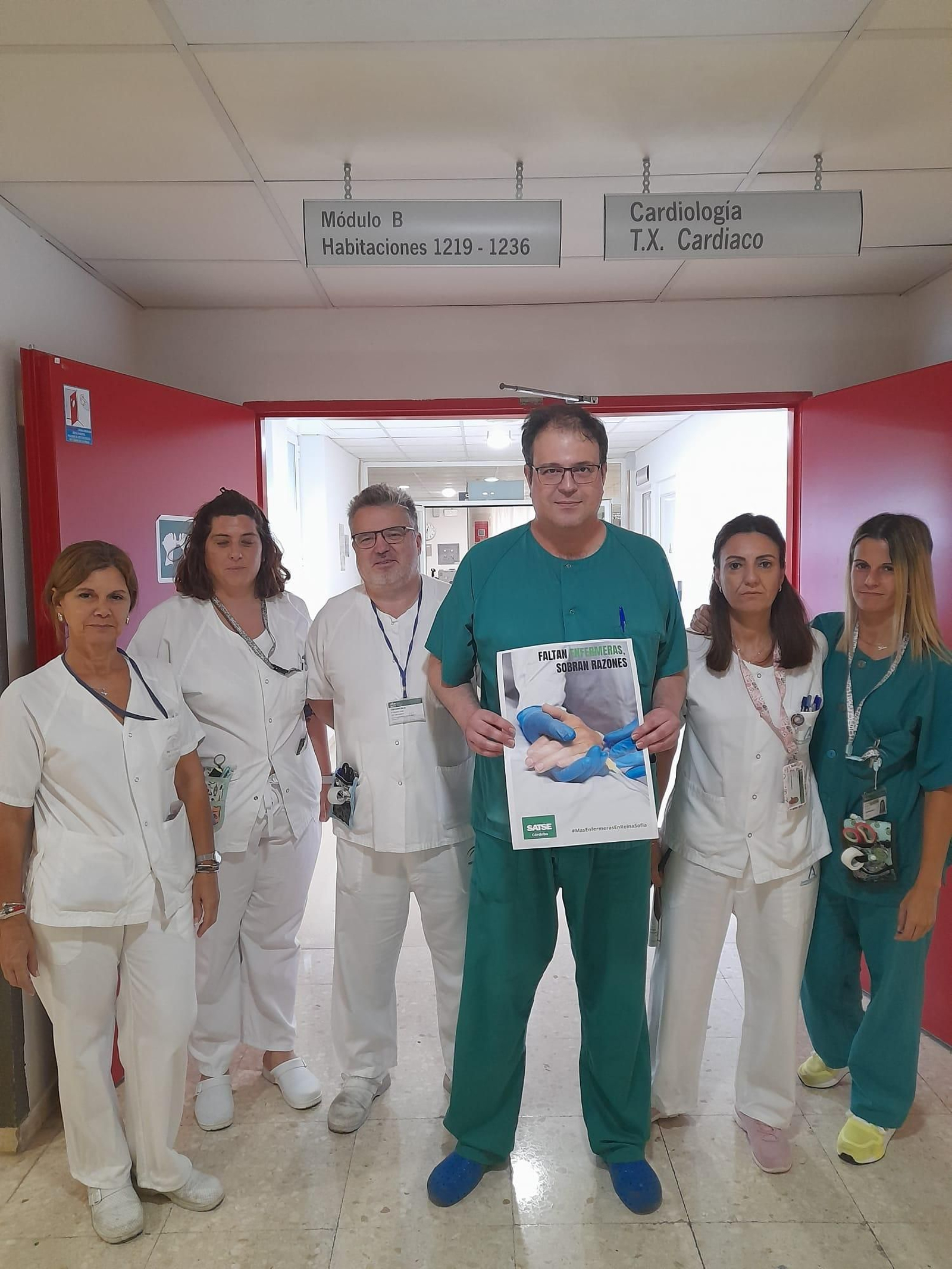 Enfermeros de la Unidad de Cardiología del Hospital Reina Sofía.