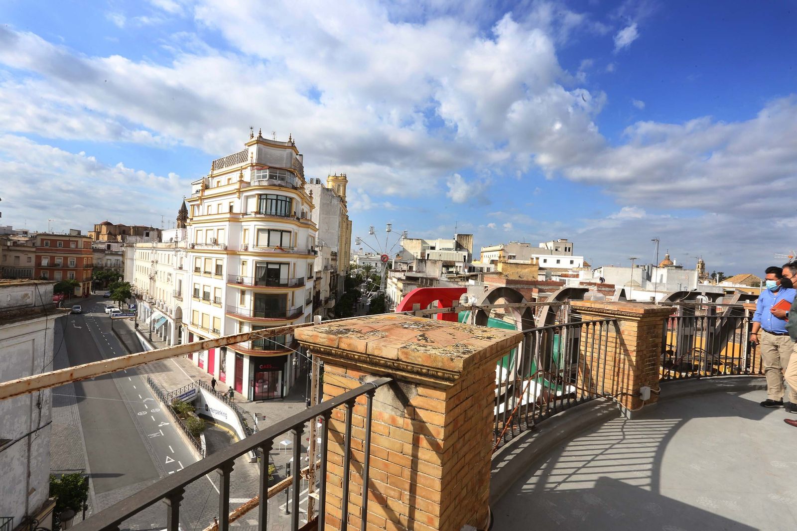 Imágenes de las obras del mítico Gallo Azul de Jerez