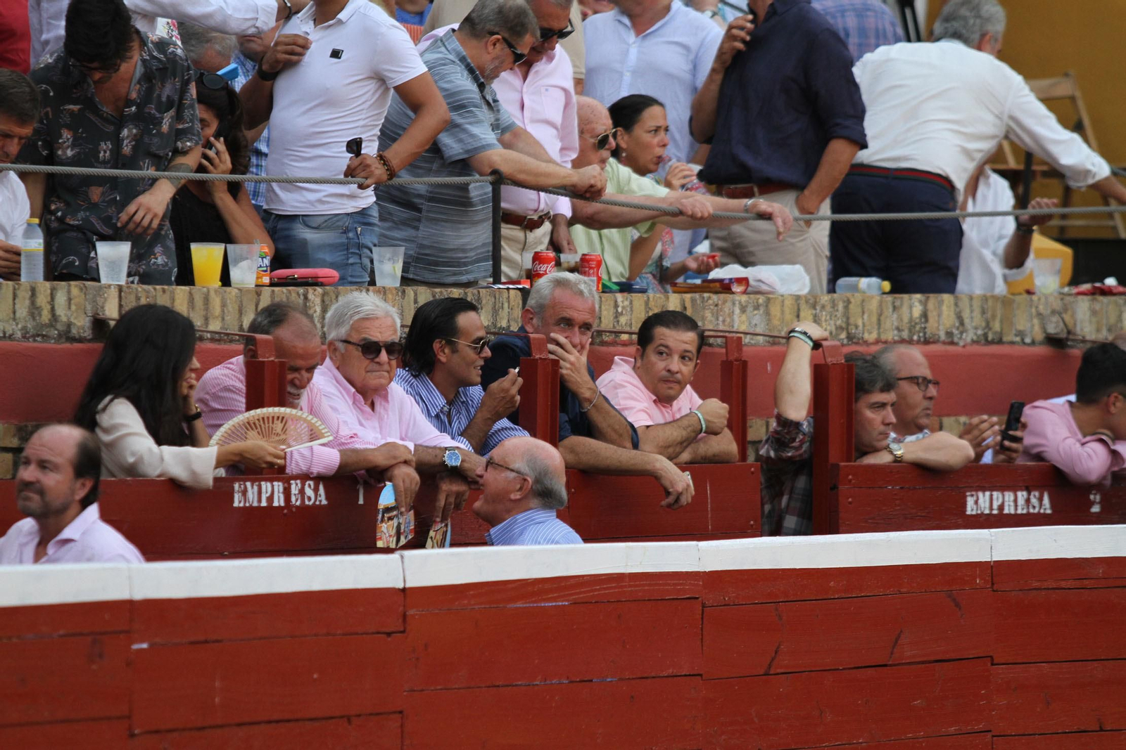 Imágenes de la faena de Miguel Angel Perera en el coso Onubense.