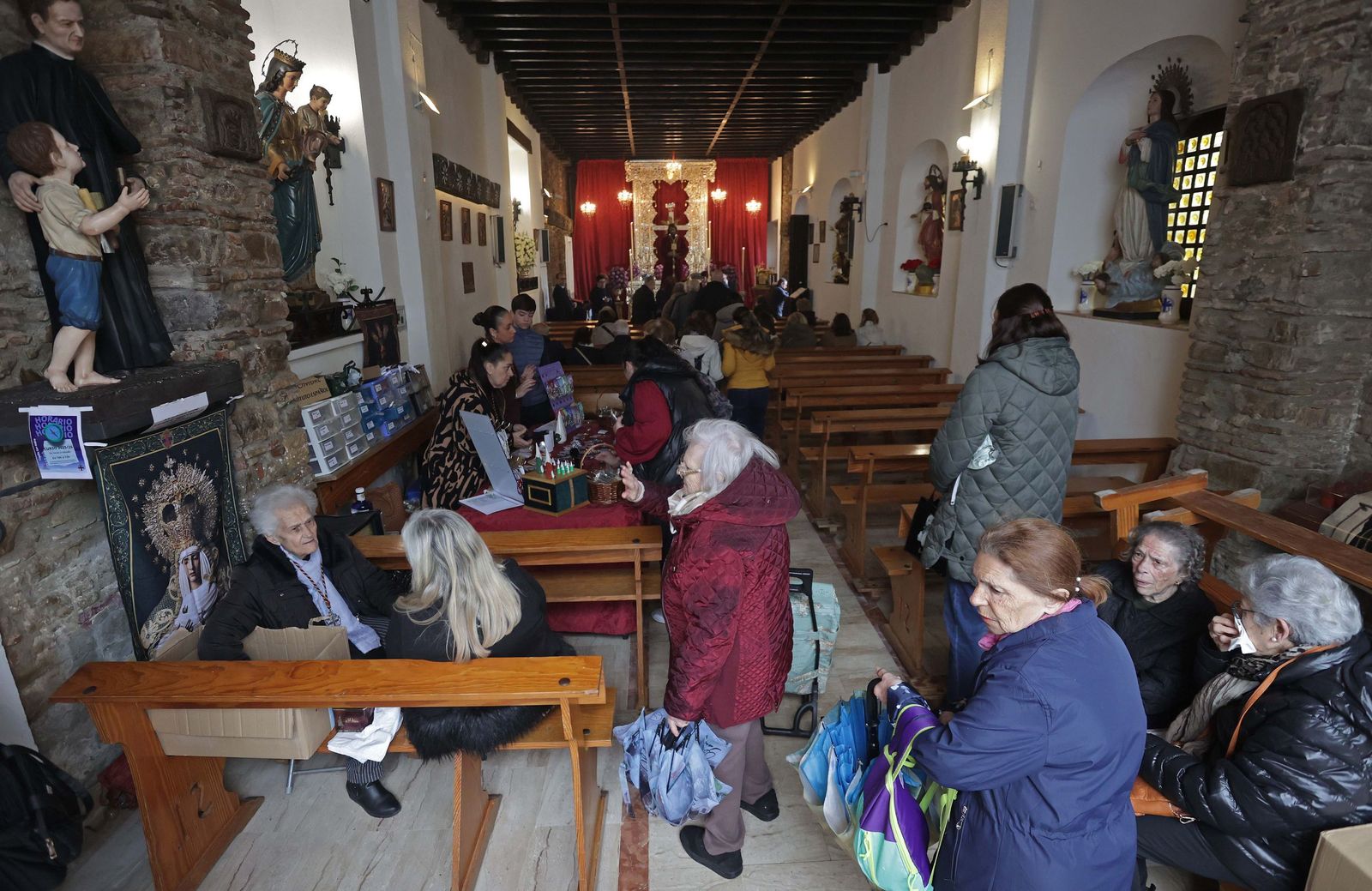 Fotos del Solemne Besapié a Nuestro Padre Jesús Cautivo de Medinaceli en Algeciras
