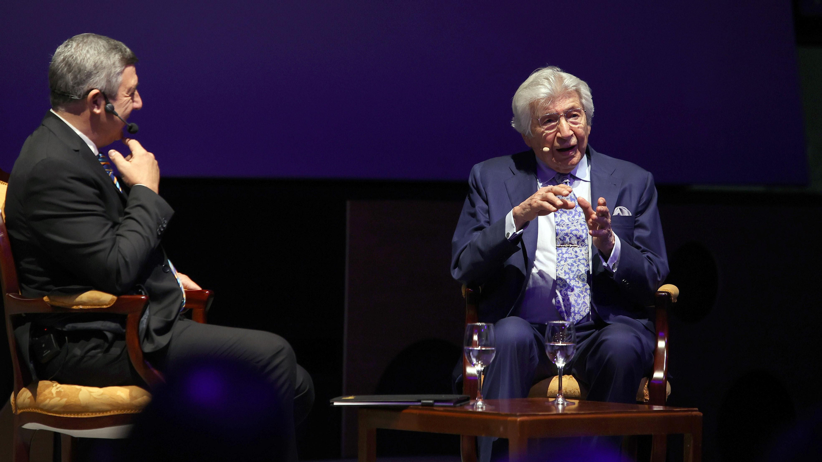 Manuel Alejandro recibe el premio Jerezano del Año del Rotary Club Jerez
