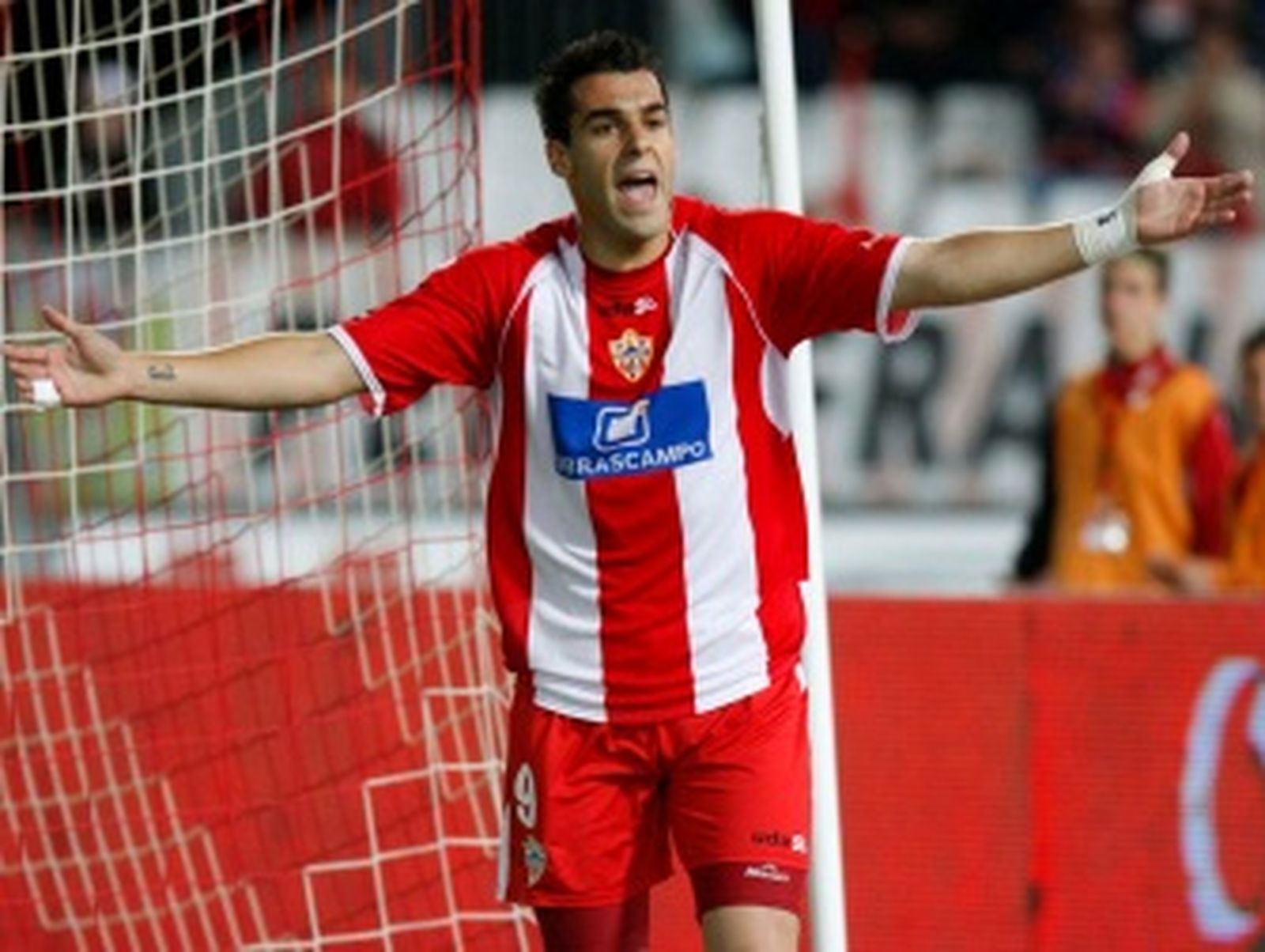 Negredo muestra su interés por marcharse al Sevilla