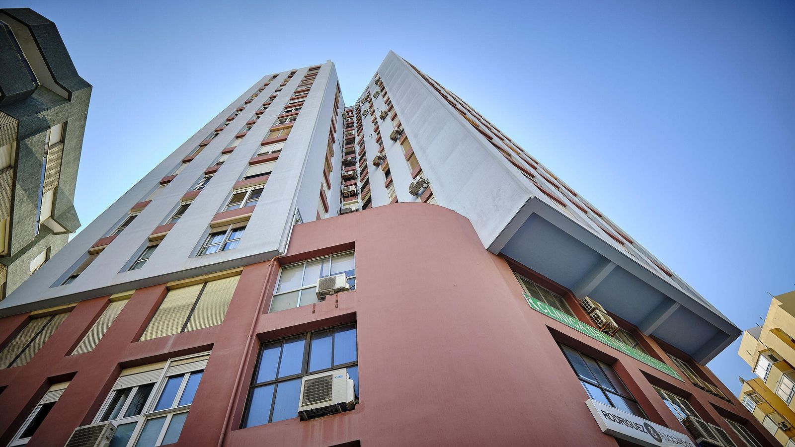 Vista desde el suelo del edificio Vistahermosa.