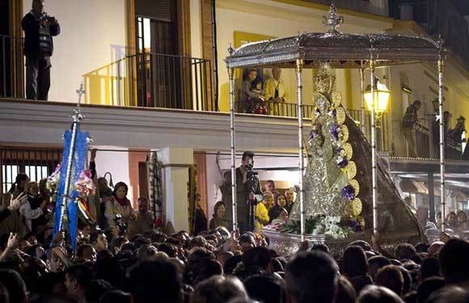 Siete horas de fervor rociero
