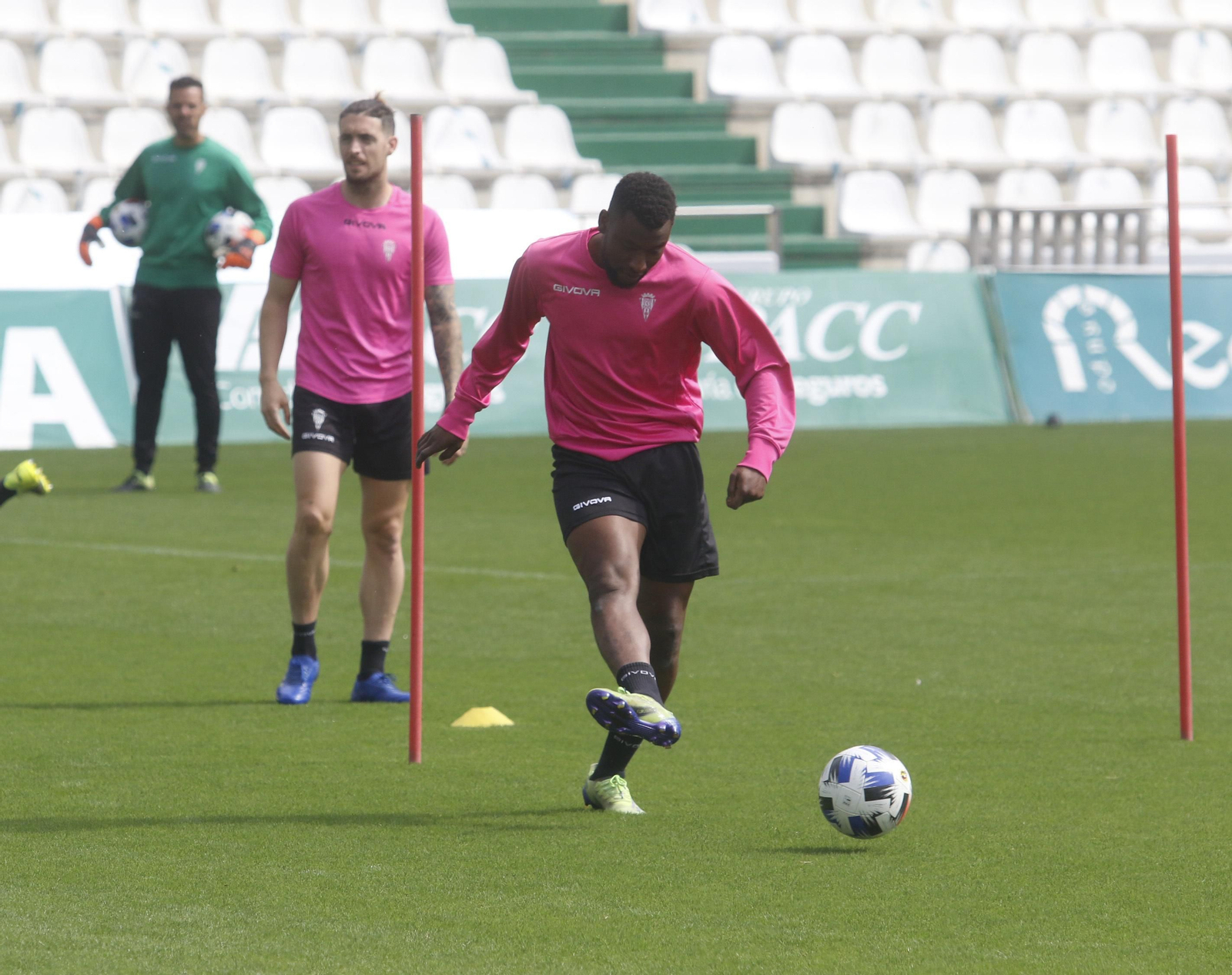 Las imágenes del primer entrenamiento de Germán Crespo al frente del Córdoba CF