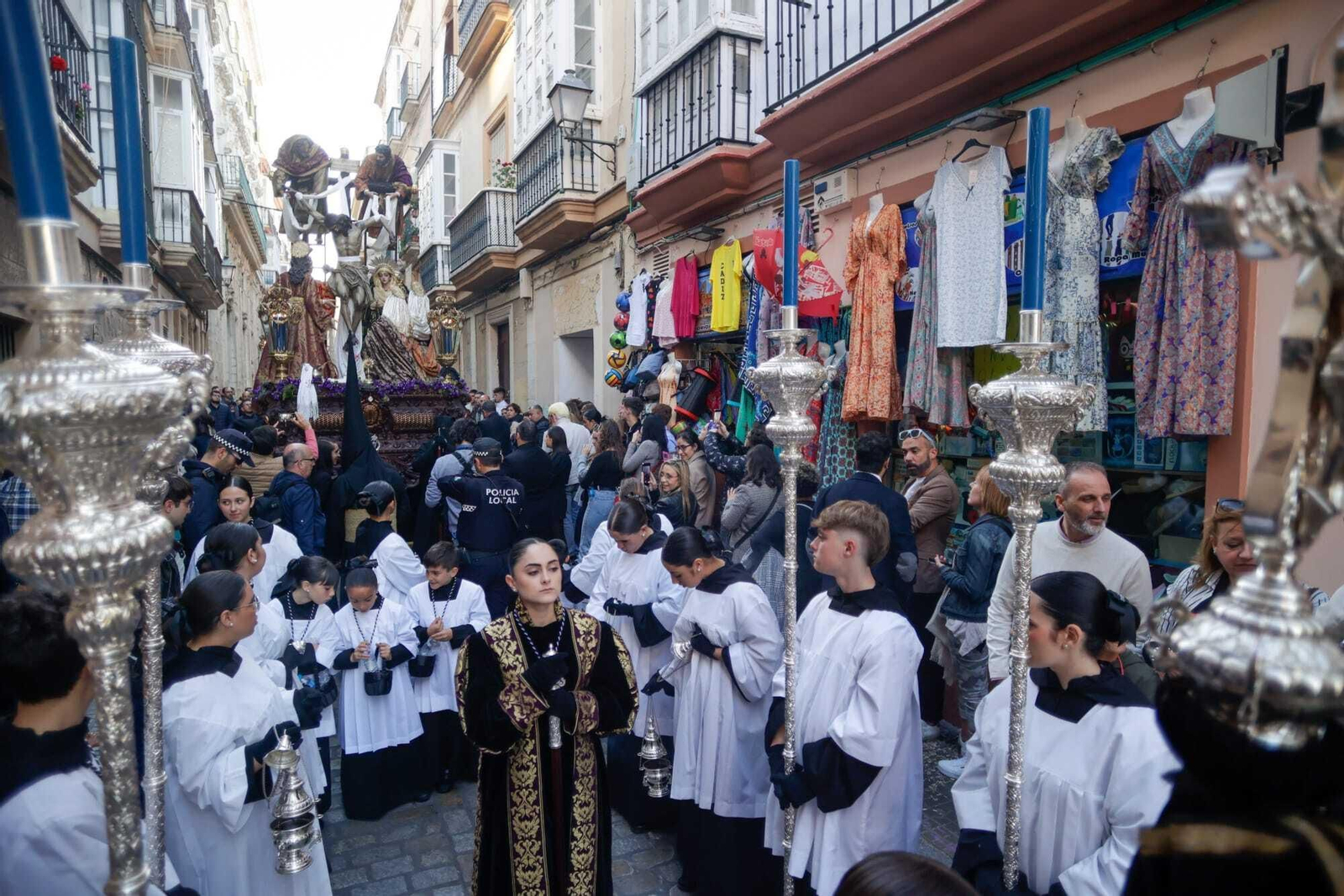 Las imágenes de la cofradía del Descendimiento en la Semana Santa de Cádiz 2023