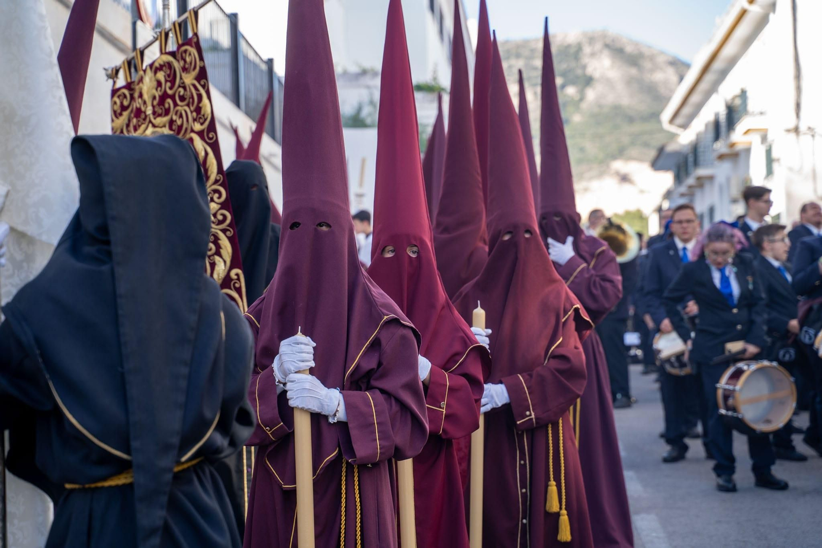 El Yacente y el Cristo de la Redención el Viernes Santo en Benalmádena, en fotos
