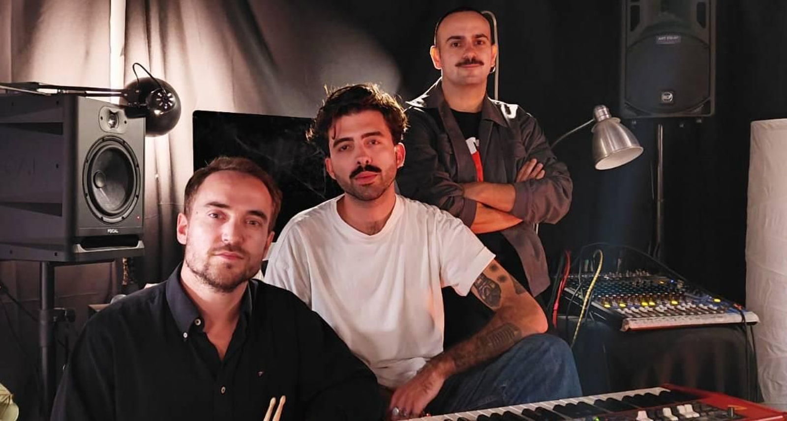 Vera Fauna: la banda sevillana que sonó en el TikTok de Pedro Sánchez y defiende la música "bonita" y libre