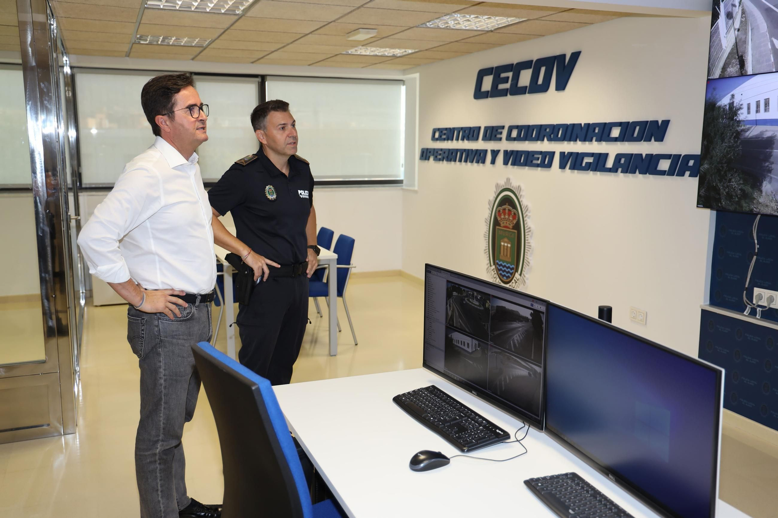 Francisco Góngora, en el CECOV de la Policía Local ejidense.