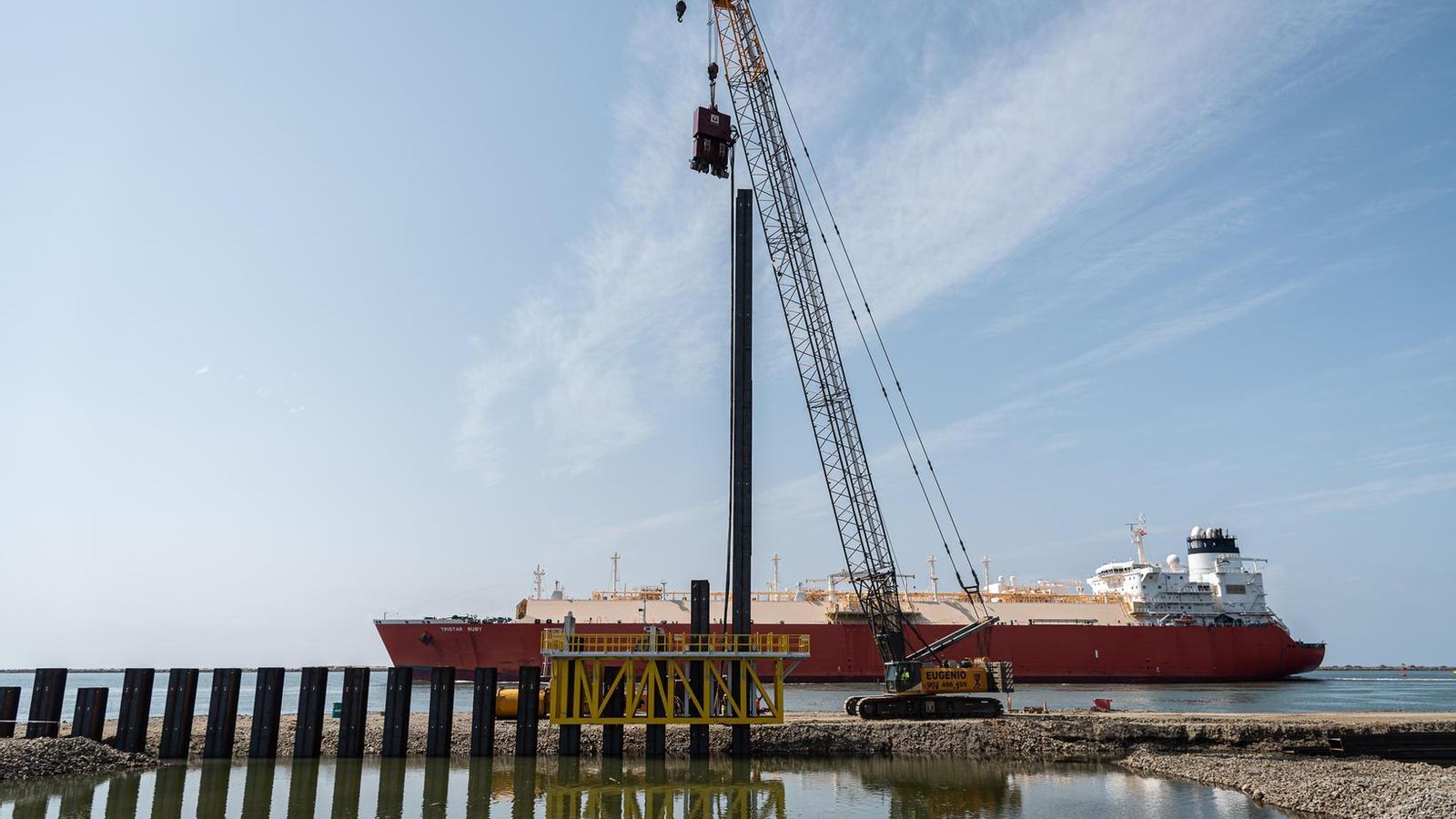 Obras de ampliación del Muelle Sur.