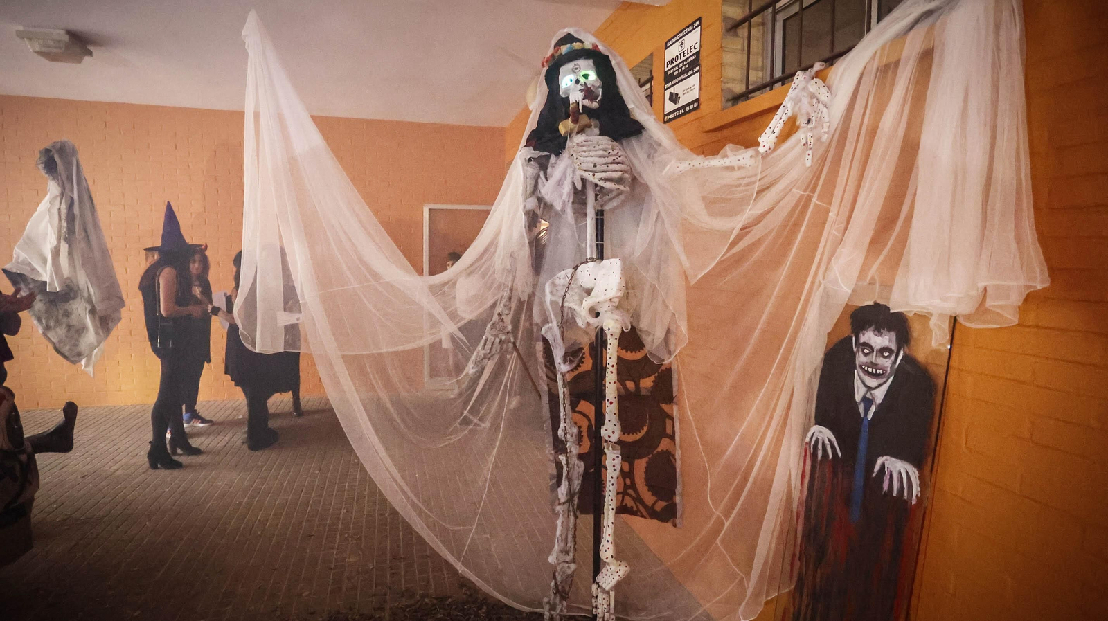 Mucho miedo en el pasaje del terror del IES Andrés Benítez