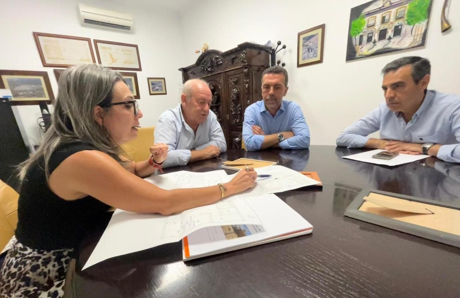 Reunión con el alcalde de La Puebla de Cazalla