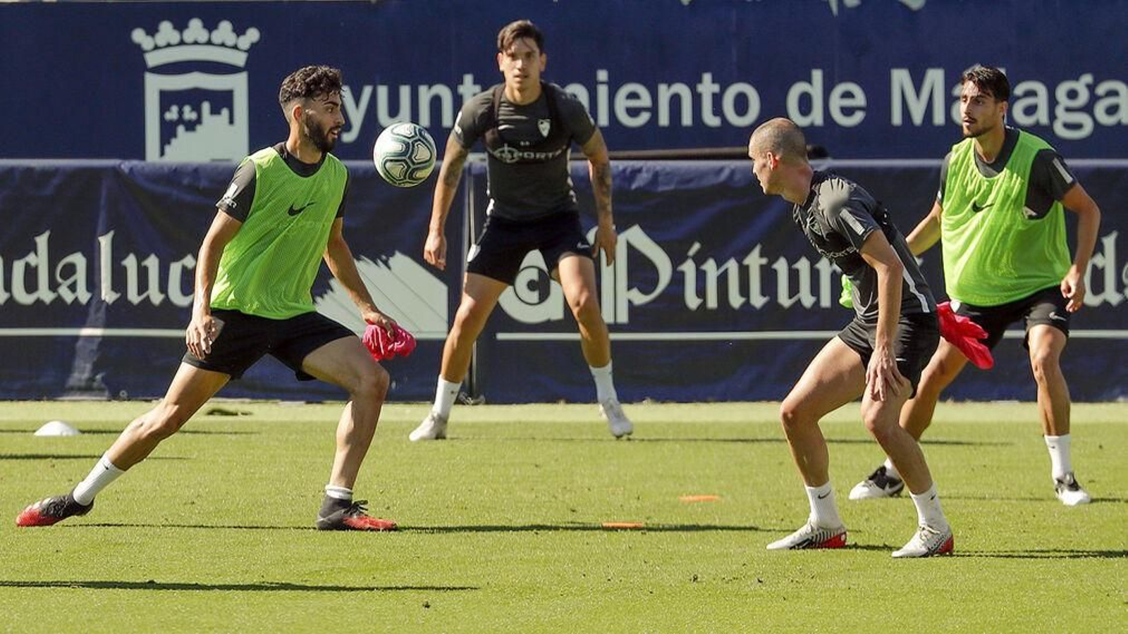 Lance del primer entrenamiento en grupo del Málaga la semana pasada. Lance del primer entrenamiento en grupo del Málaga la semana pasada.