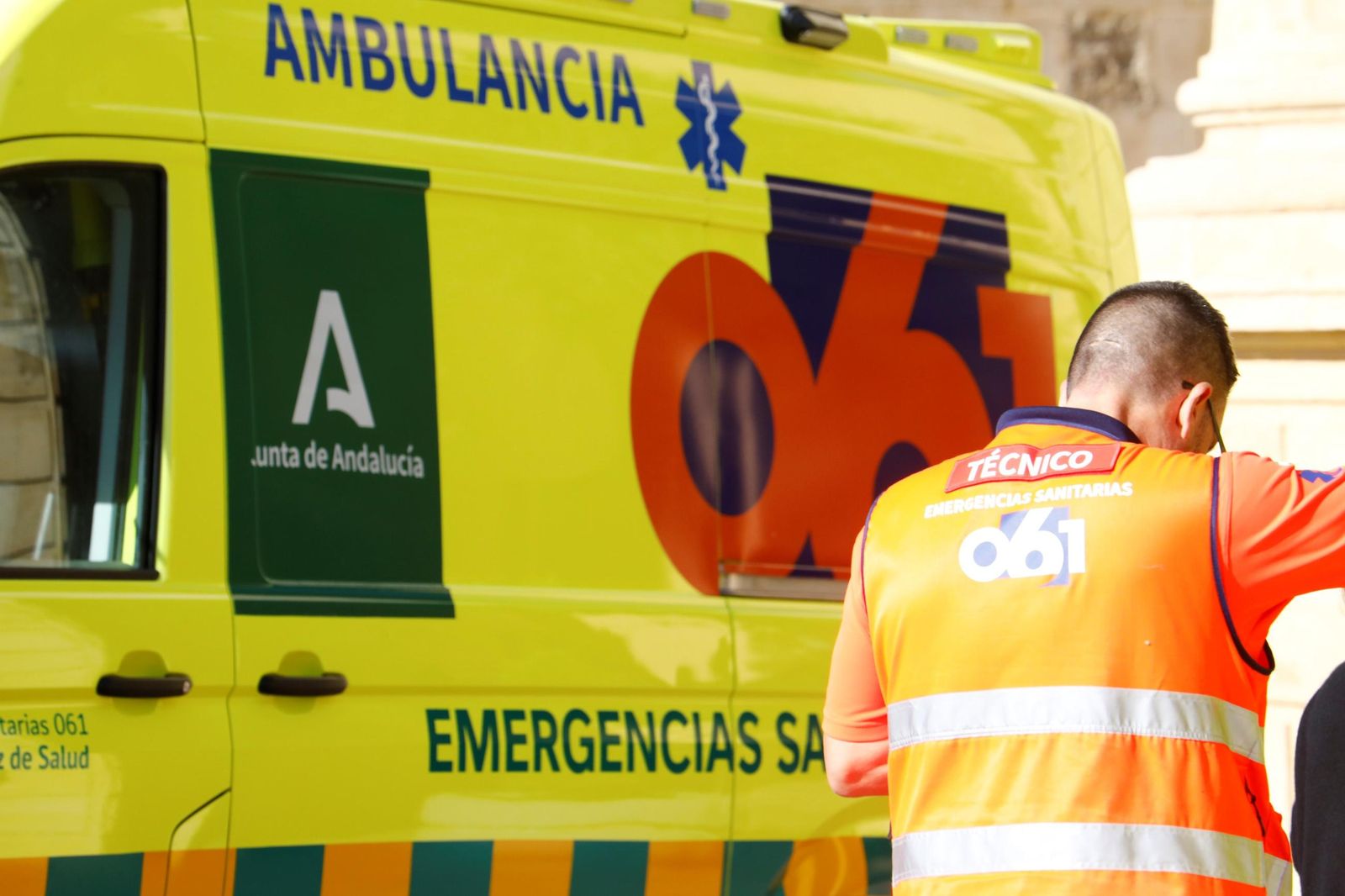 Profesional sanitario del 061 | Imagen de archivo