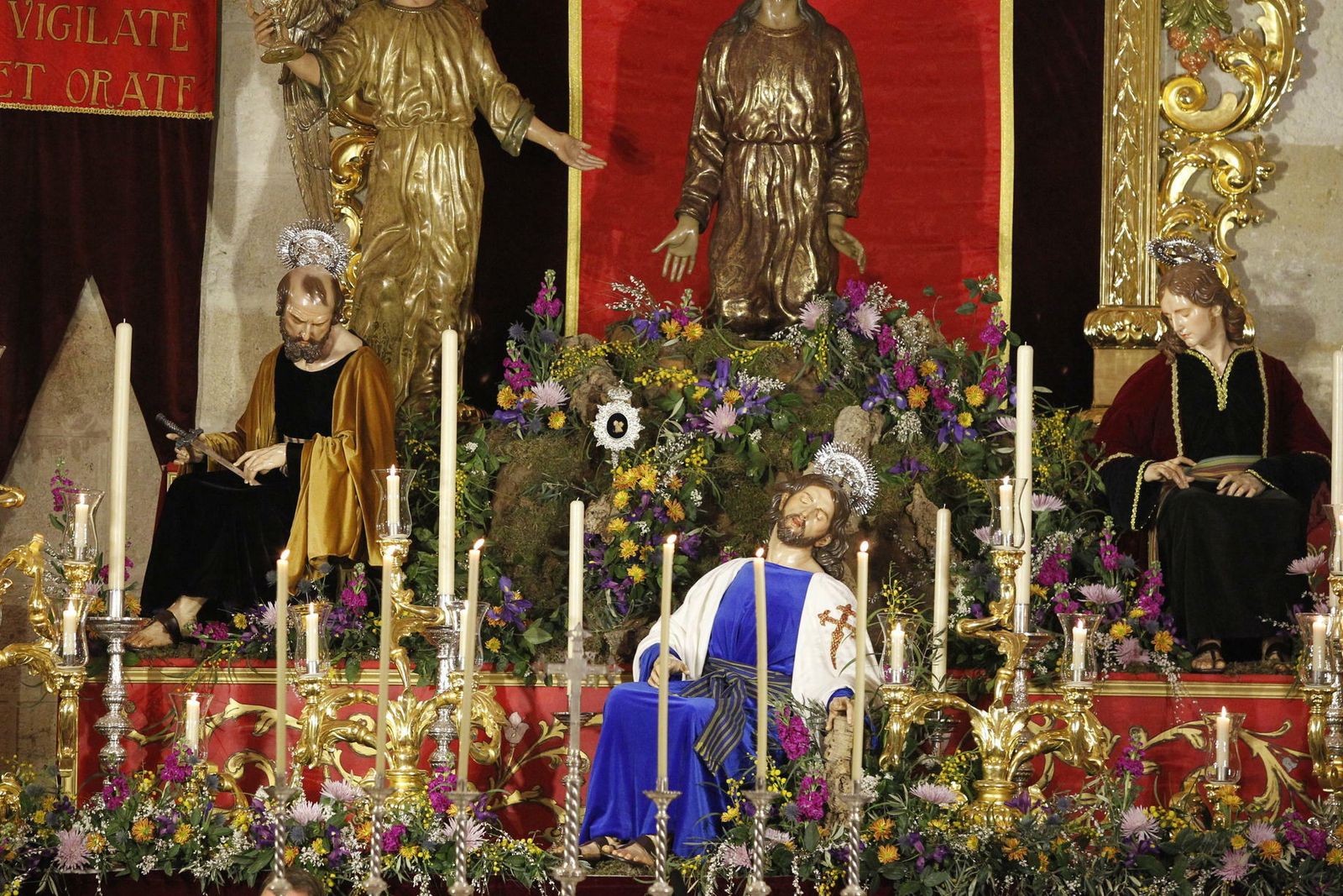 San Pedro, Santiago y San Juan, nuevas secundarias del misterio de la Oración.