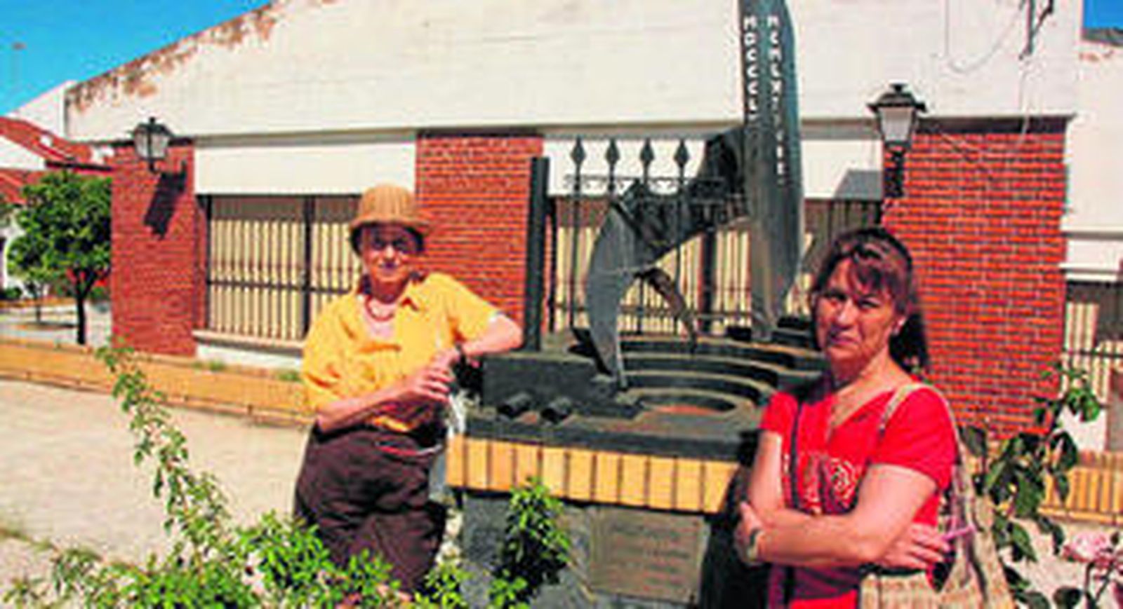 Accesos a lo que fue el campo de concentración de la Isla Saltés, frente a Huelva y Punta Umbría.