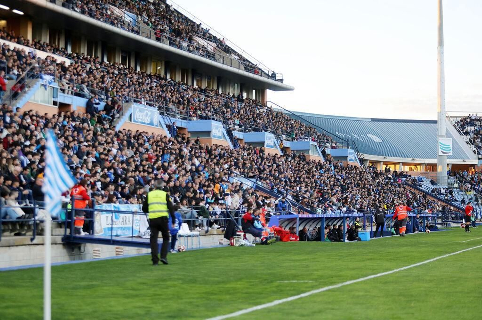 Las gradas del estadio Nuevo Colombino durante el encuentro contra el Córdoba.