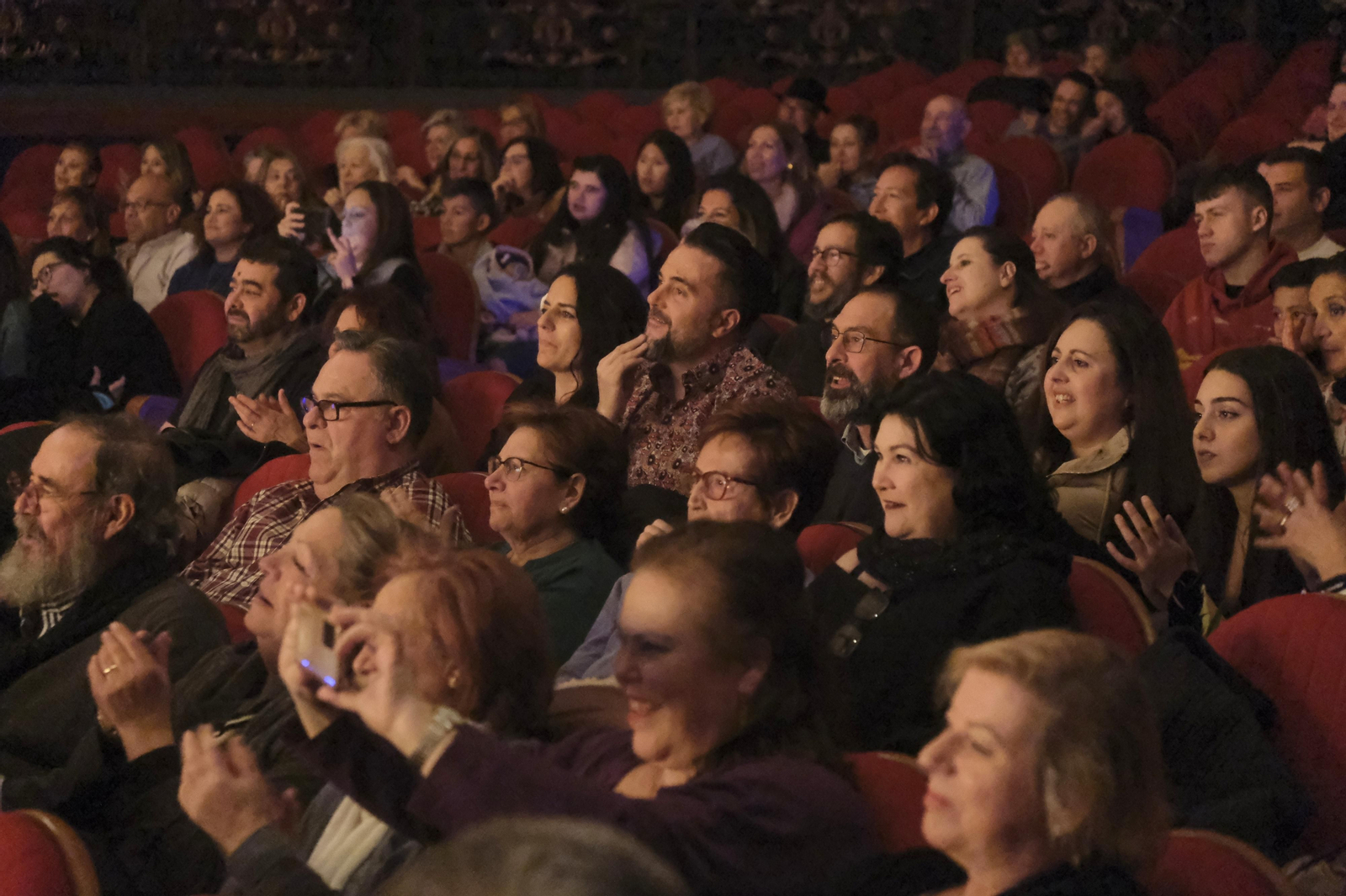El ambiente de la final del Concurso de Agrupaciones del Carnaval de Córdoba, en imágenes