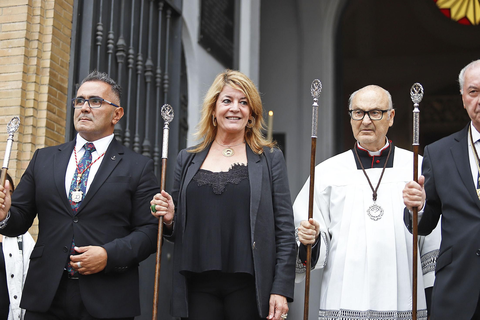 Imágenes de la salida extraordinaria de la Virgen del Rocío y Esperanza