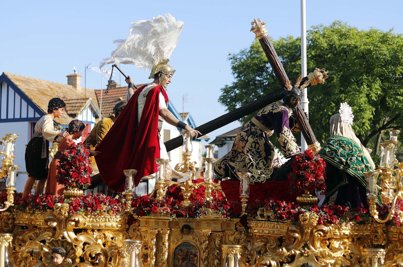 Tres Caídas, el Lunes Santo en Huelva.