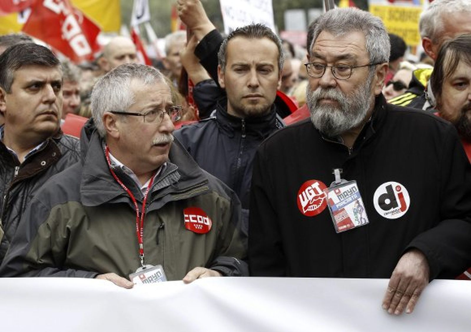CCOO y UGT reclaman al Gobierno un pacto nacional y que cambie sus políticas