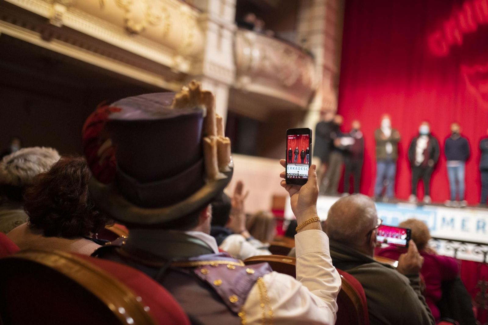 Imágenes del ambiente en el quinto día del concurso de agrupaciones del Carnaval Colombino