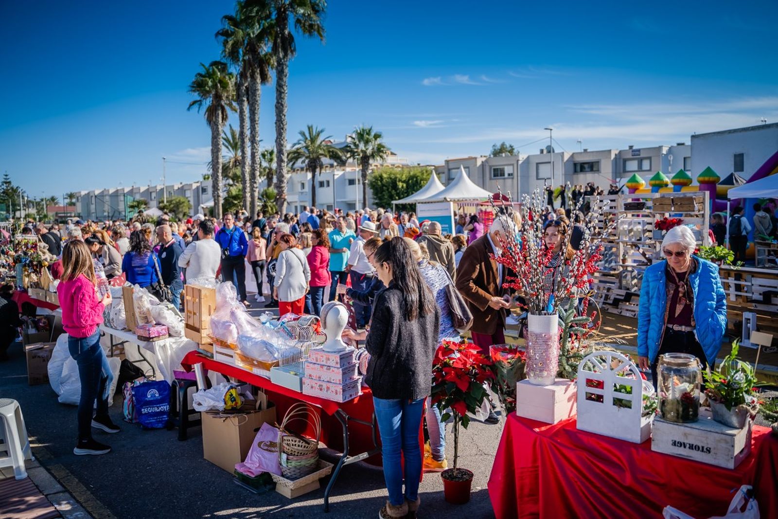 La Fiesta Navideña Vecinal de Roquetas, en una edición pasada.