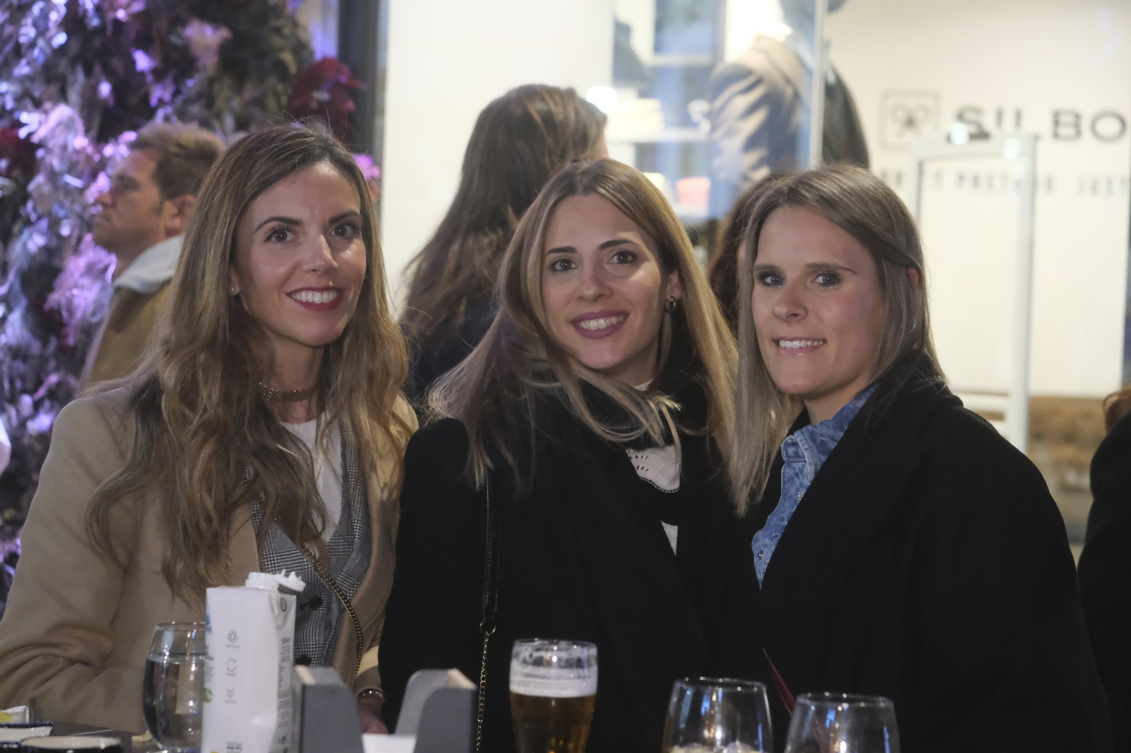 En imágenes, Silbón Bar celebra su inauguración con una fiesta llena de estilo