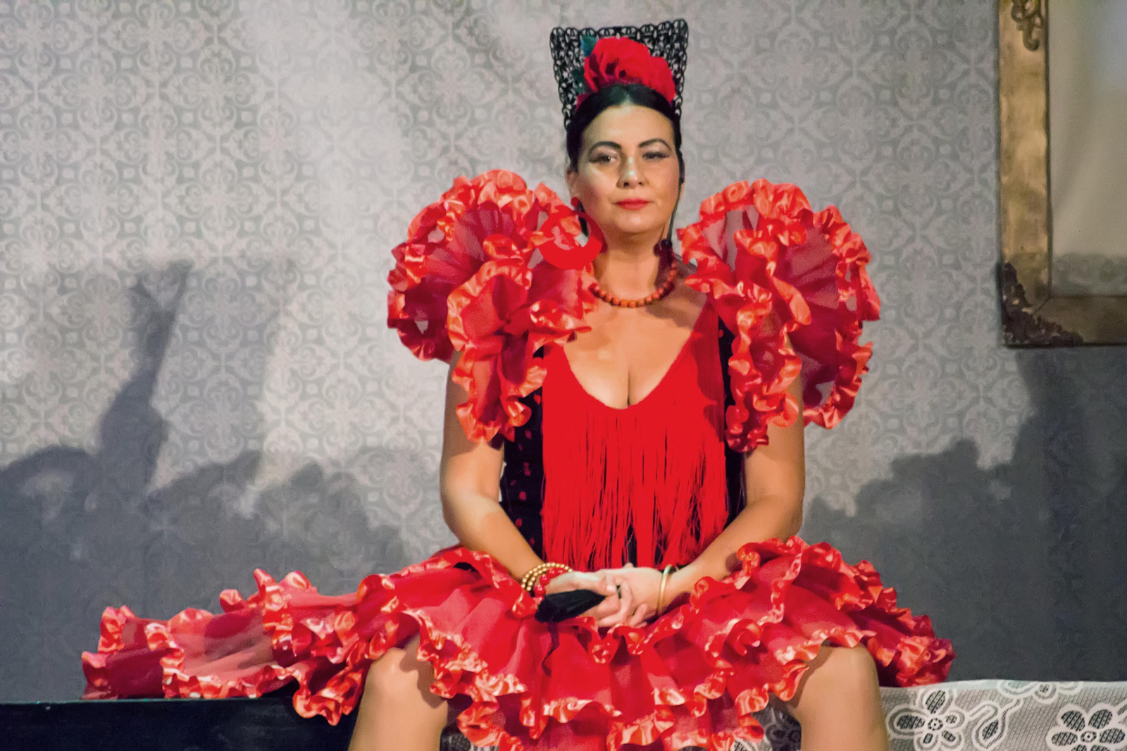 Charo Urbano da vida a la gitanilla de Marín