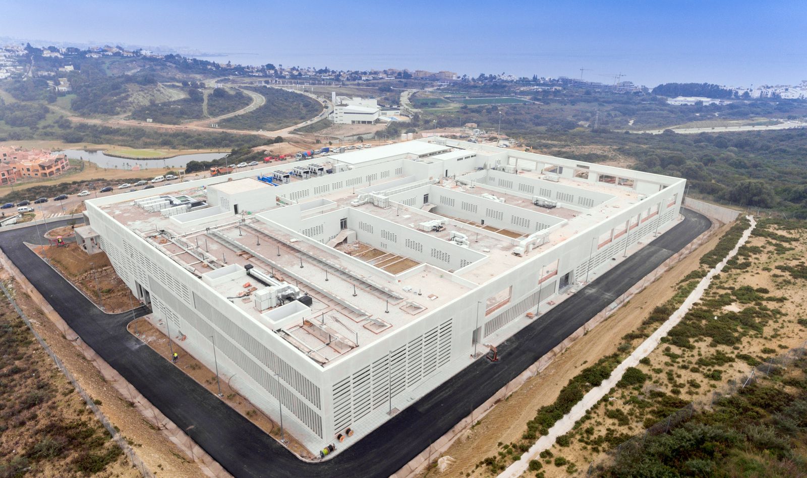 Vista área del nuevo hospital de Estepona.