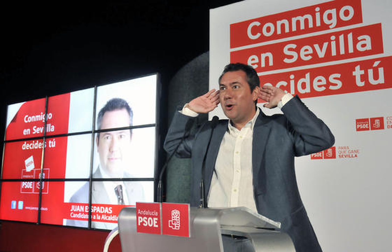 Juan Espadas estuvo muy activo y enfatizó su optimismo.

Foto: Juan Carlos Vázquez