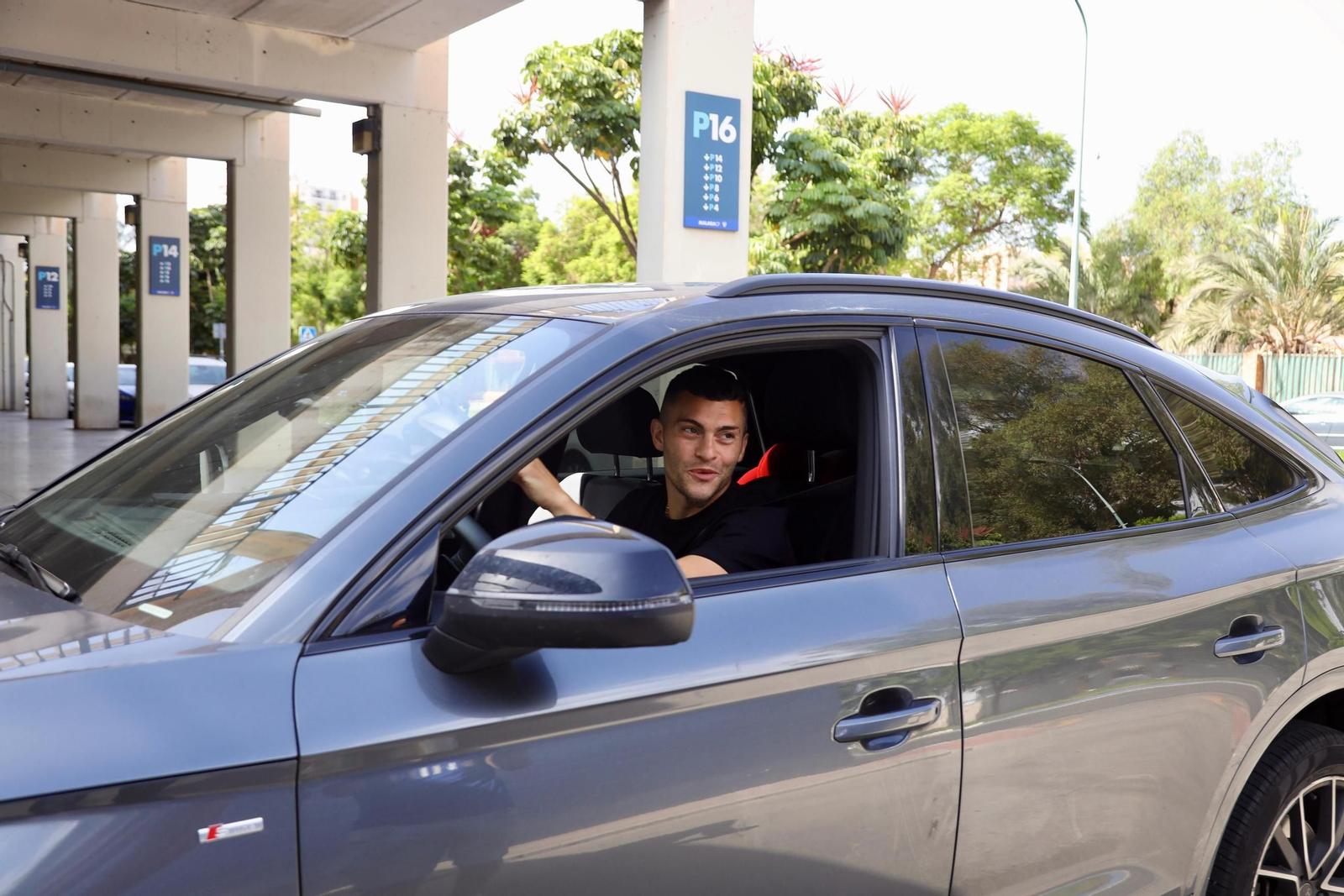 La llegada de Yanis Rahmani a La Rosaleda para fichar por el Málaga CF