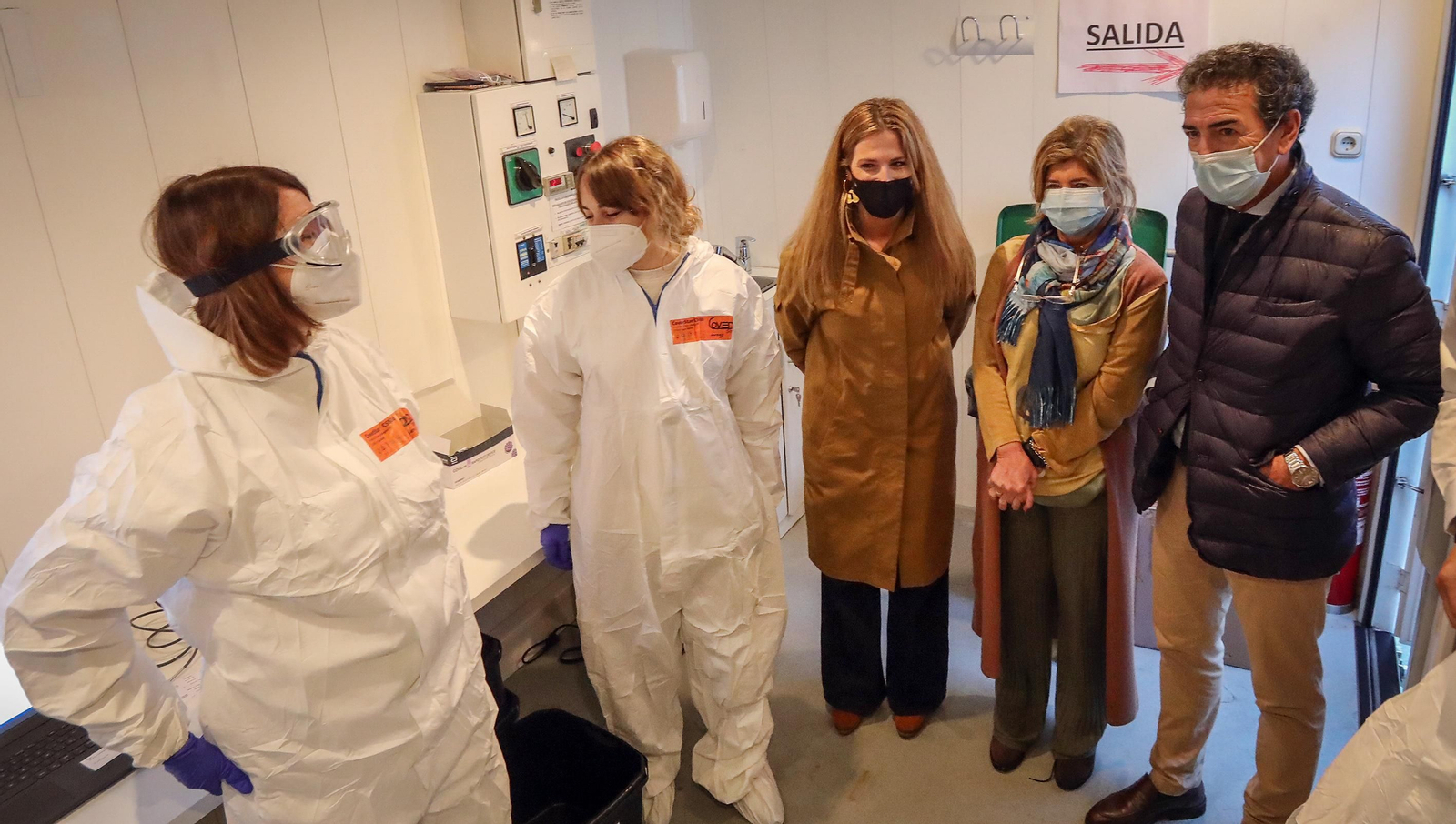 El 'Covid-Bus' de la Junta para el cribado masivo comienza en Jerez