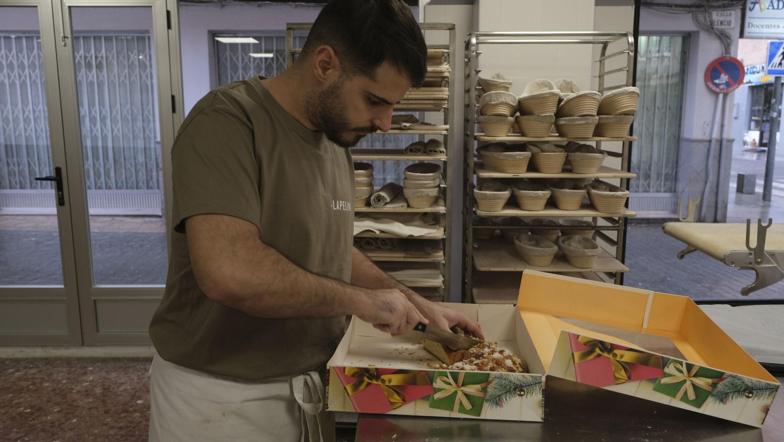 Vea cómo hacen el pan en la Panadería 'La Pelina'
