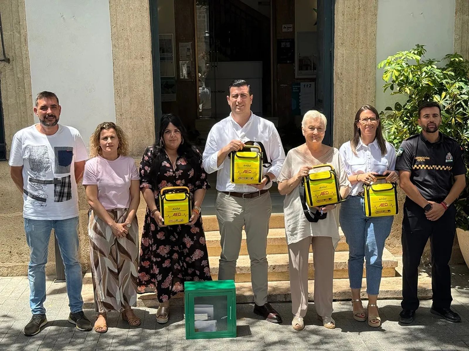 El manejo de estos aparatos no requiere de formación médica