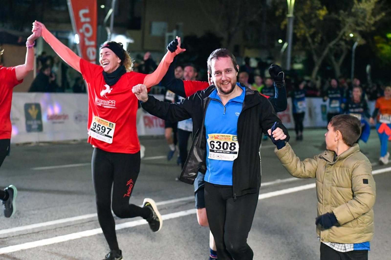 En imágenes: búscate en tu llegada a meta de la Carrera de San Antón 2025 (12)