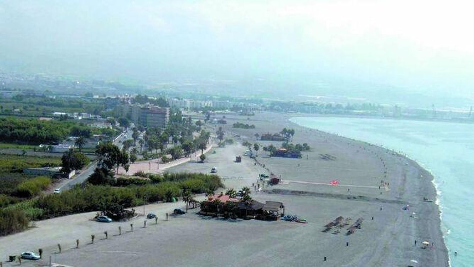 Toma aérea de la Playa de Poniente, en Motril.
