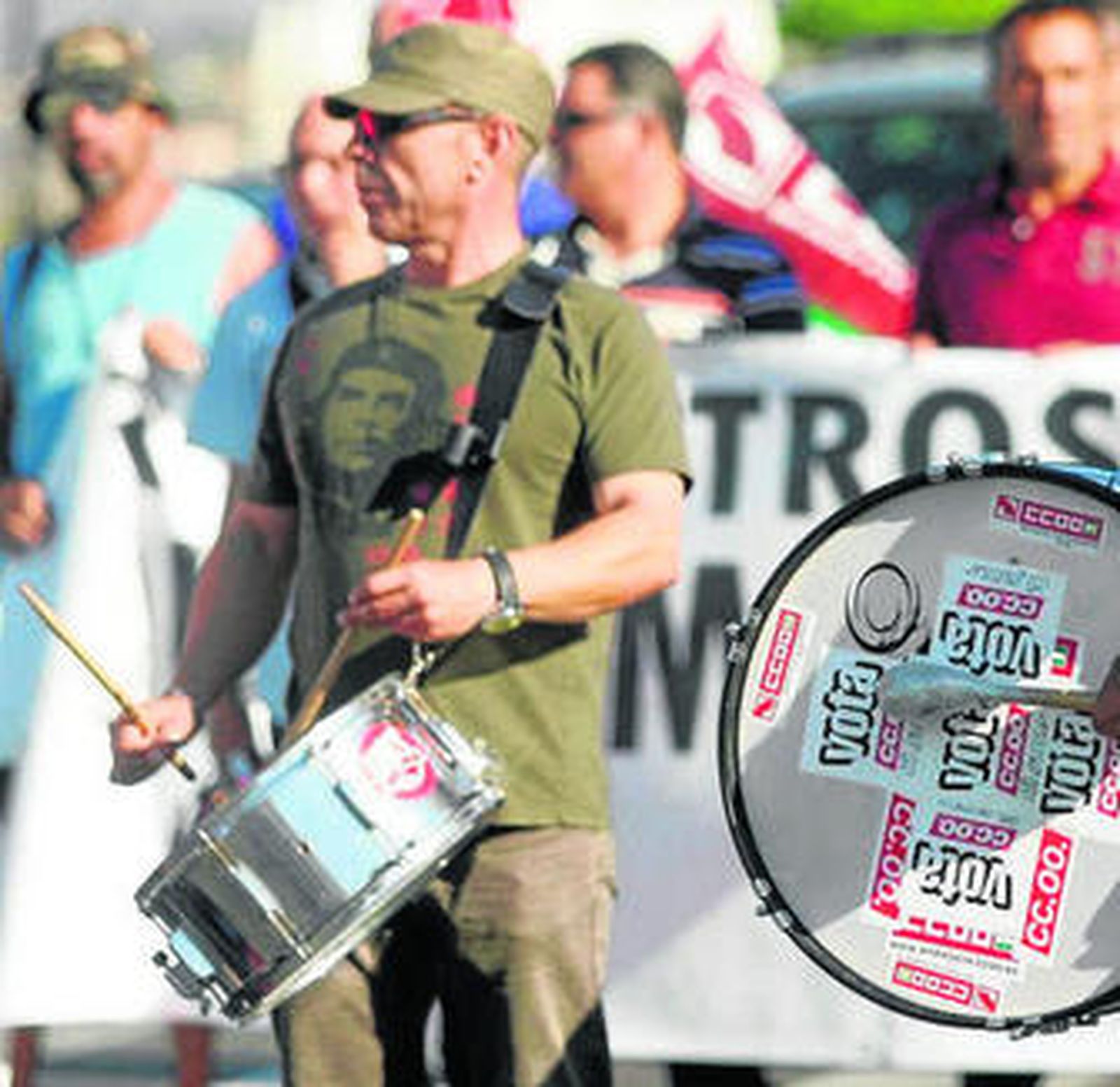 Protesta de empleados del Ayuntamiento de La Línea.