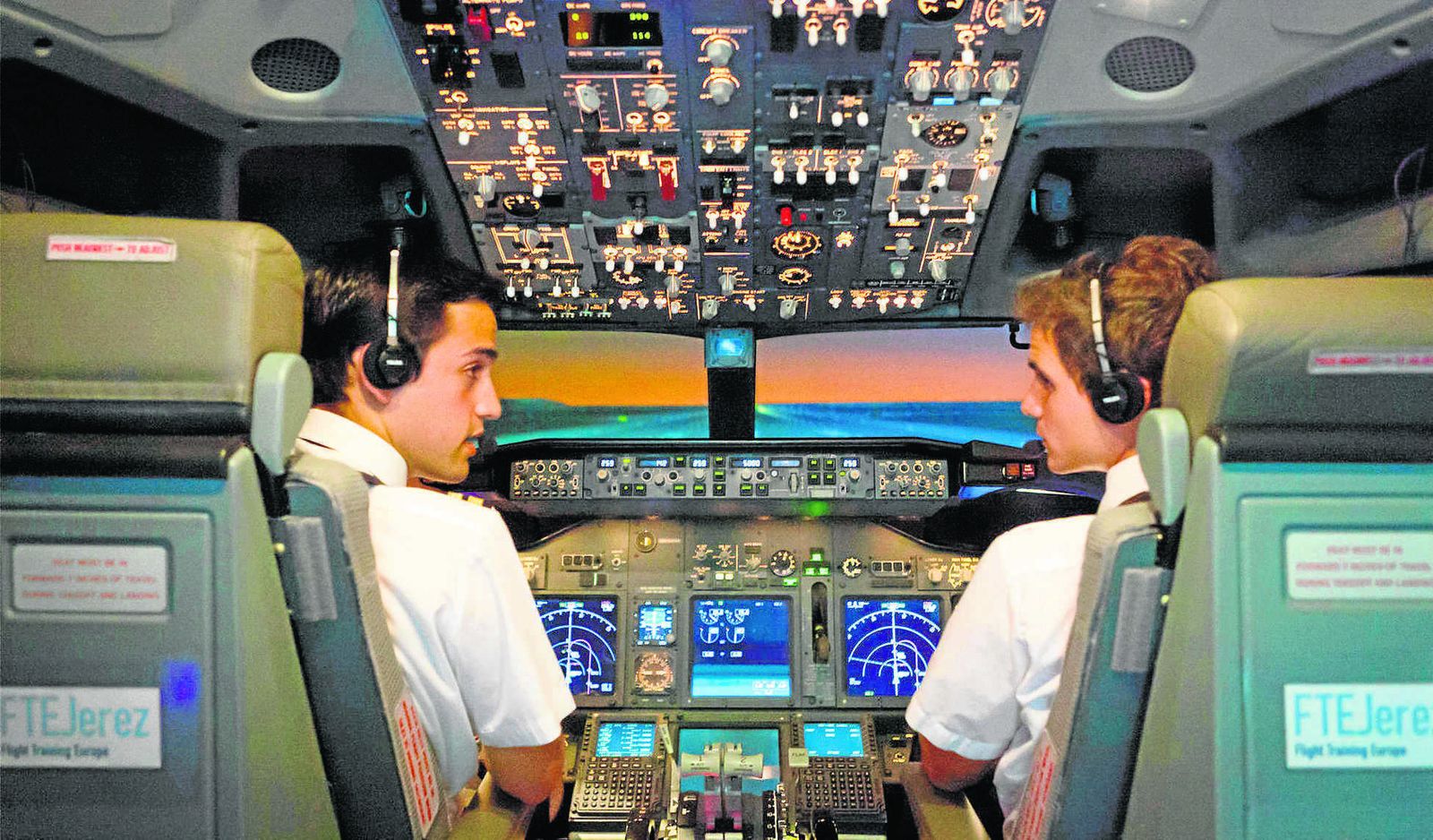 Las mejores oportunidades laborales para pilotos y controladores