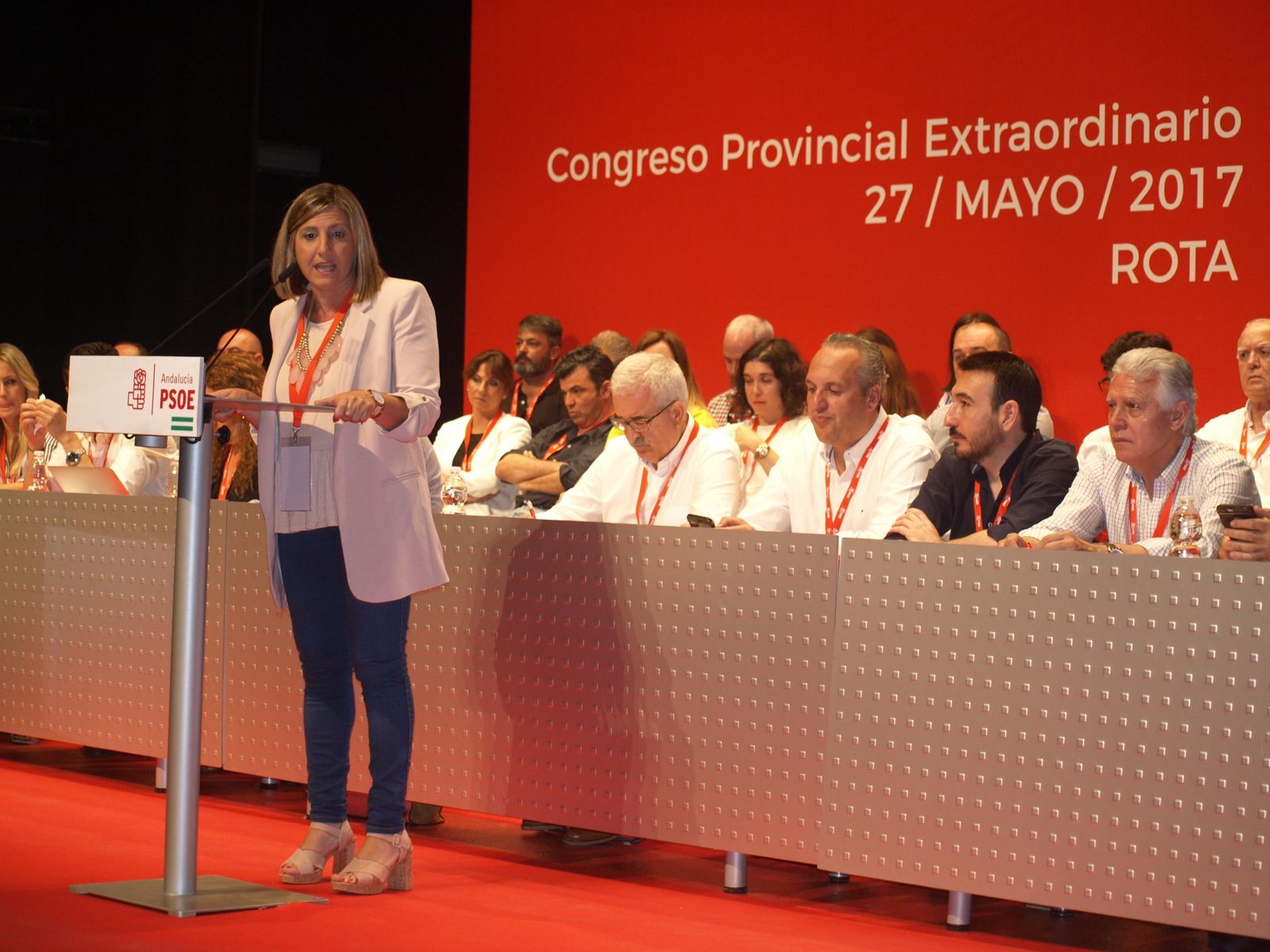 Irene García interviene al inicio del 'congresillo' de ayer', celebrado en Rota.