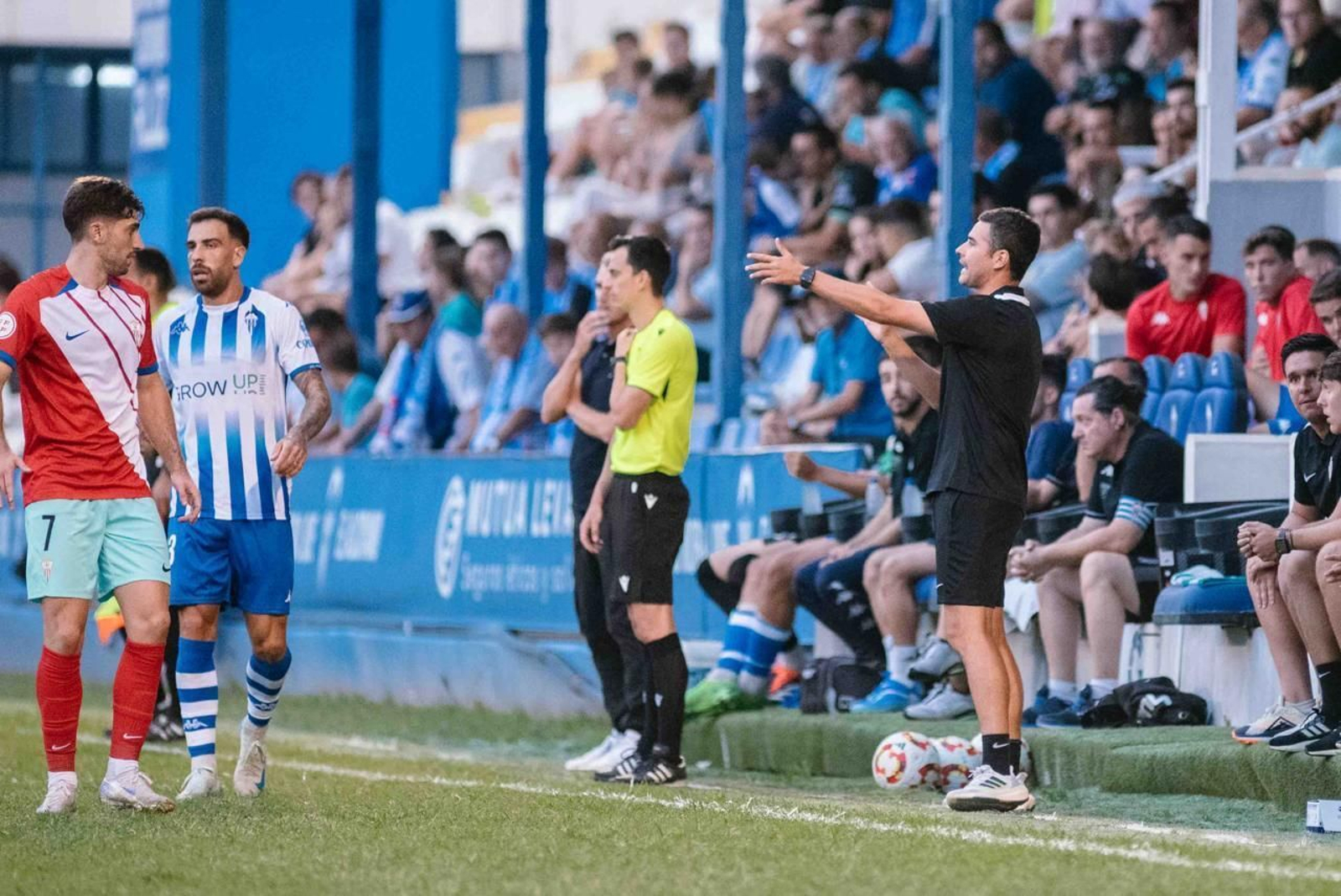 Las fotos del CD Alcoyano-Algeciras CF de Primera Federación (1-1)