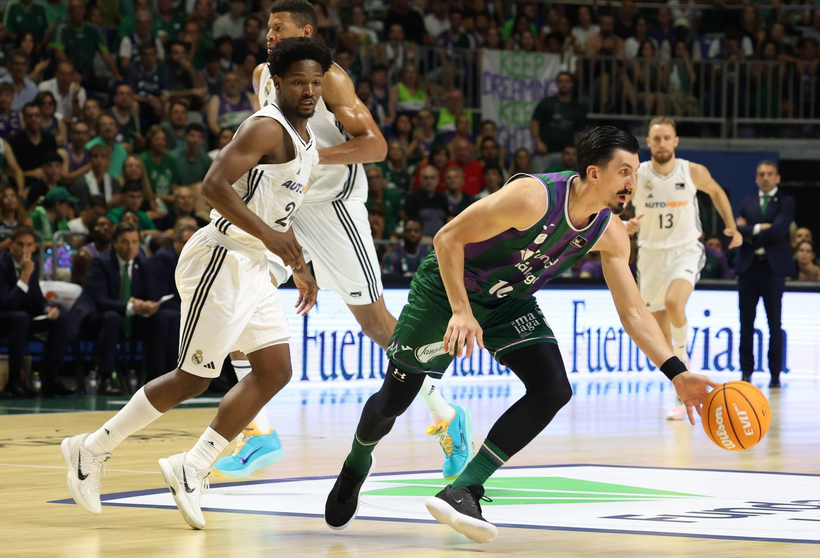 El Unicaja-Real Madrid, en fotos