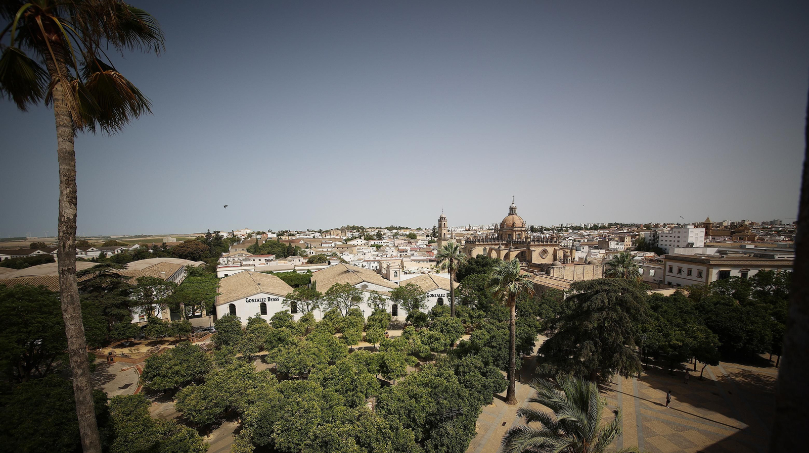 Así es por dentro y por fuera la Torre de Ponce de León en el Alcázar de Jerez