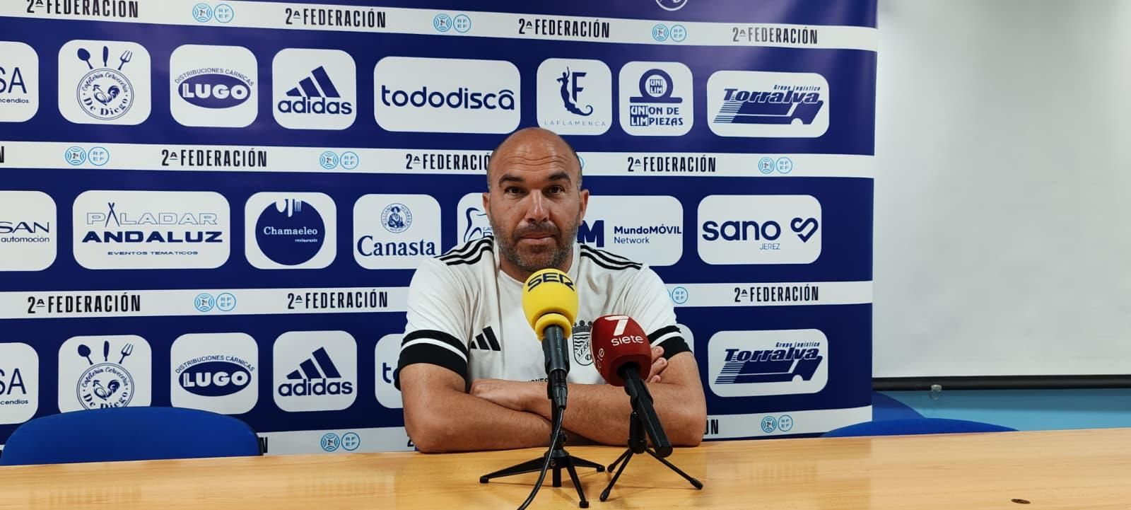 Diego Galiano ha atendido este martes a los medios en la sala de prensa de Chapín.