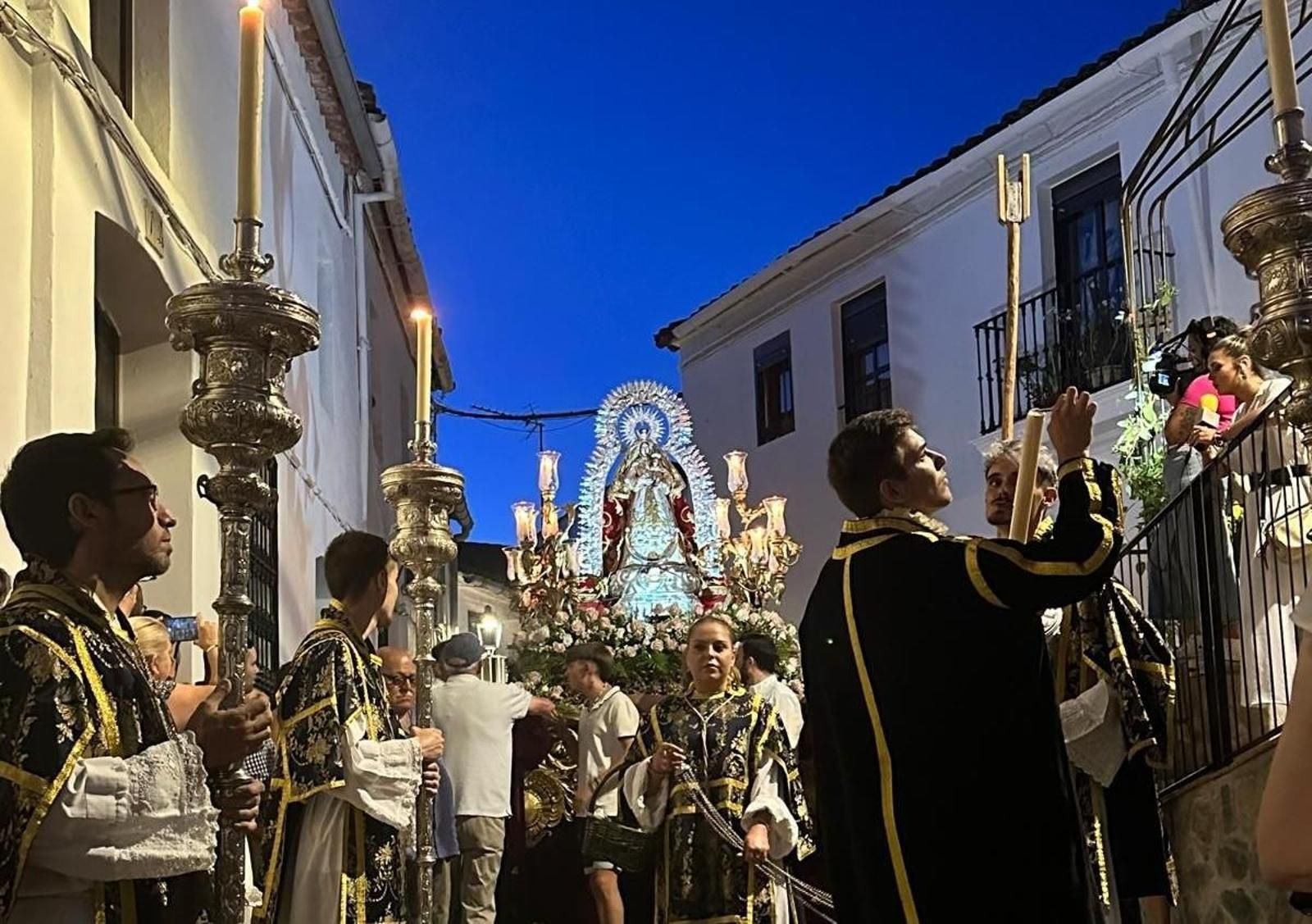 Salida procesional de Nuestra Señora de Los Remedios Salida procesional de Nuestra Señora de Los Remedios
