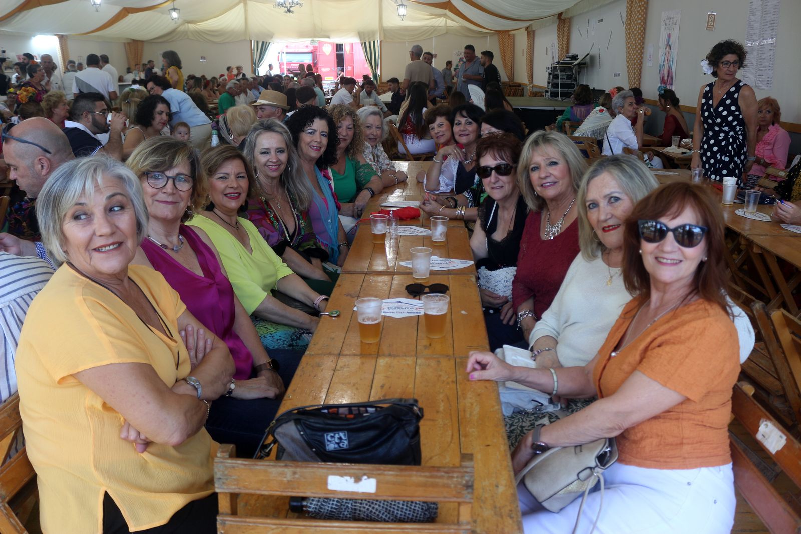 Búscate en las imágenes del viernes de Feria de Puerto Real