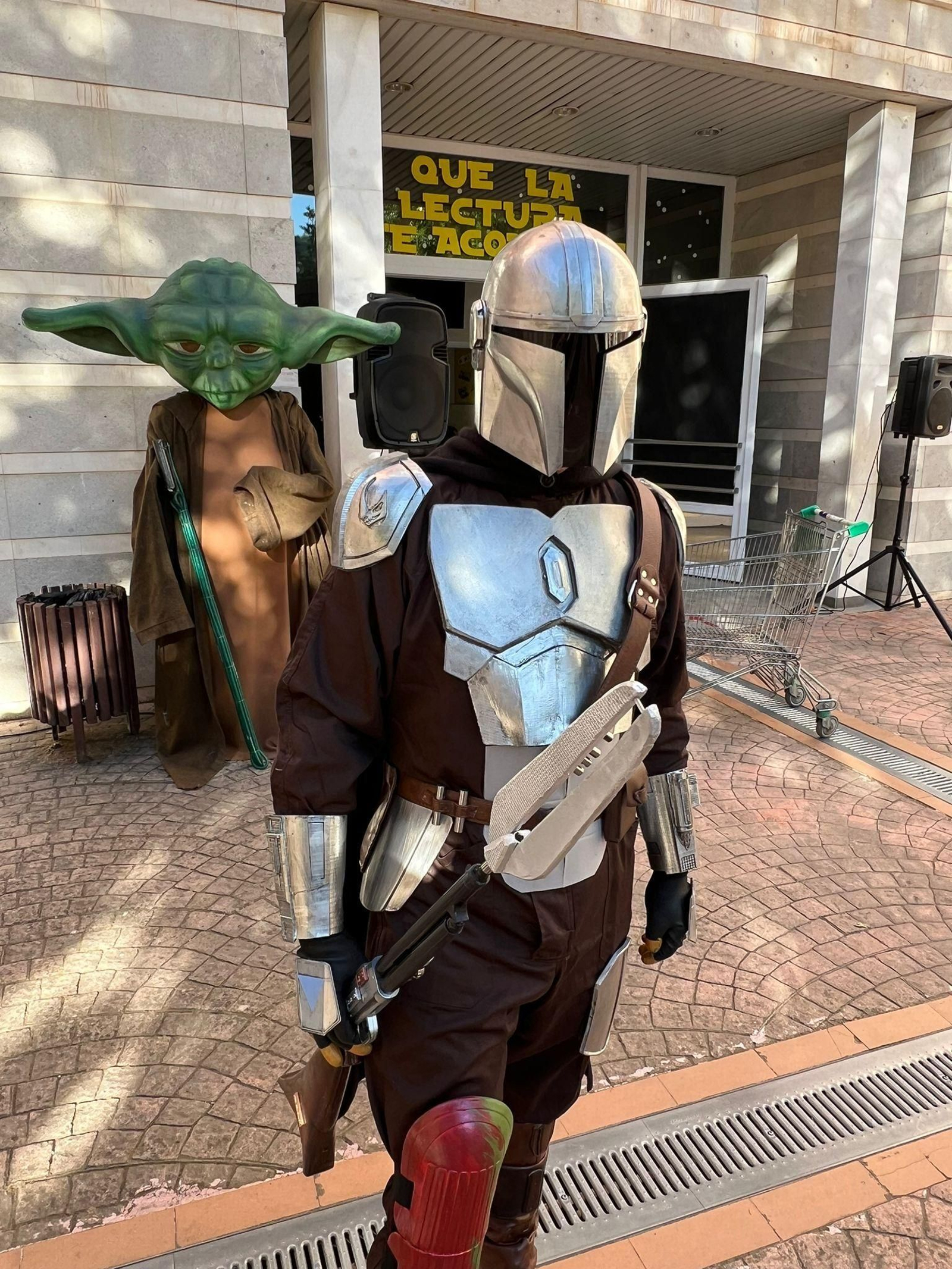 Profesores disfrazados de Star Wars.