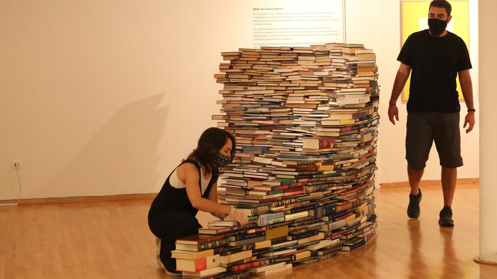 Fondos bibliográficos en la exposición. Fondos bibliográficos en la exposición.