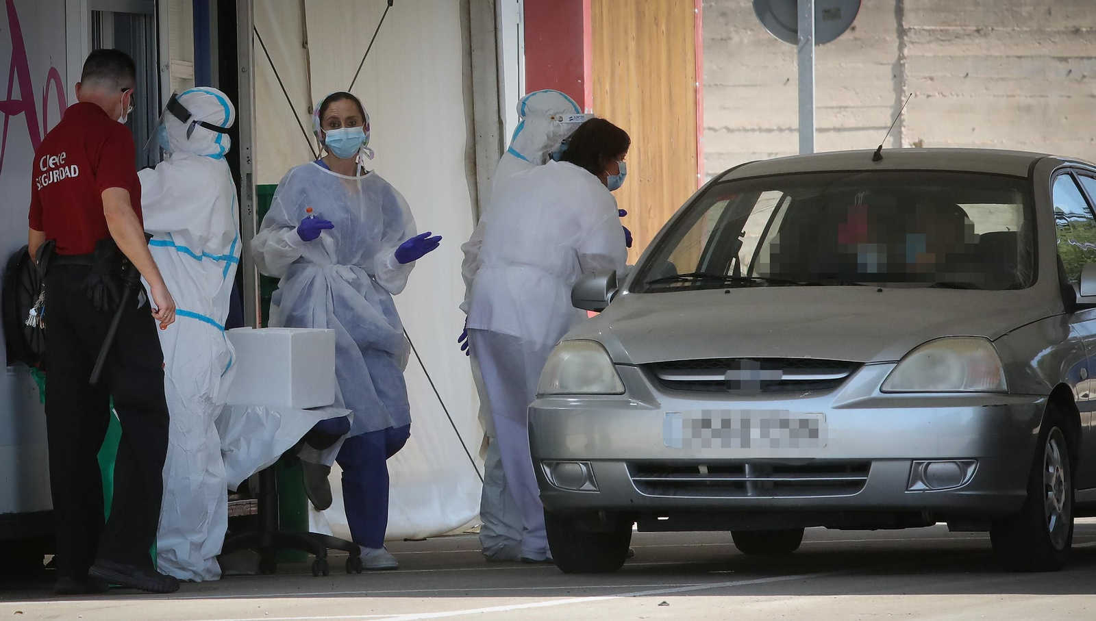 El nuevo 'Autocovid' ya está funcionando en el Hospital Universitario de Jerez